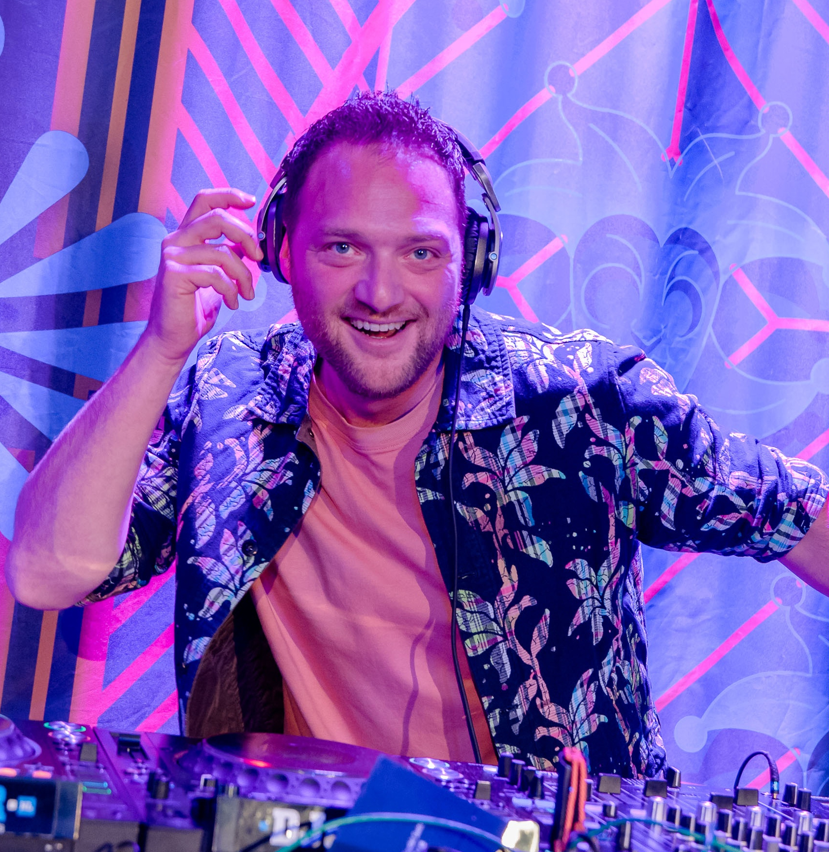 Mr Emmix boeken bij Artist Bookings