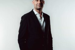 Lange Frans boeken bij Artist Bookings