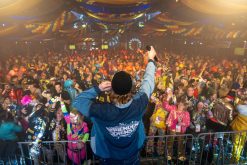 Vriendendienst boeken bij Artist Bookings 3