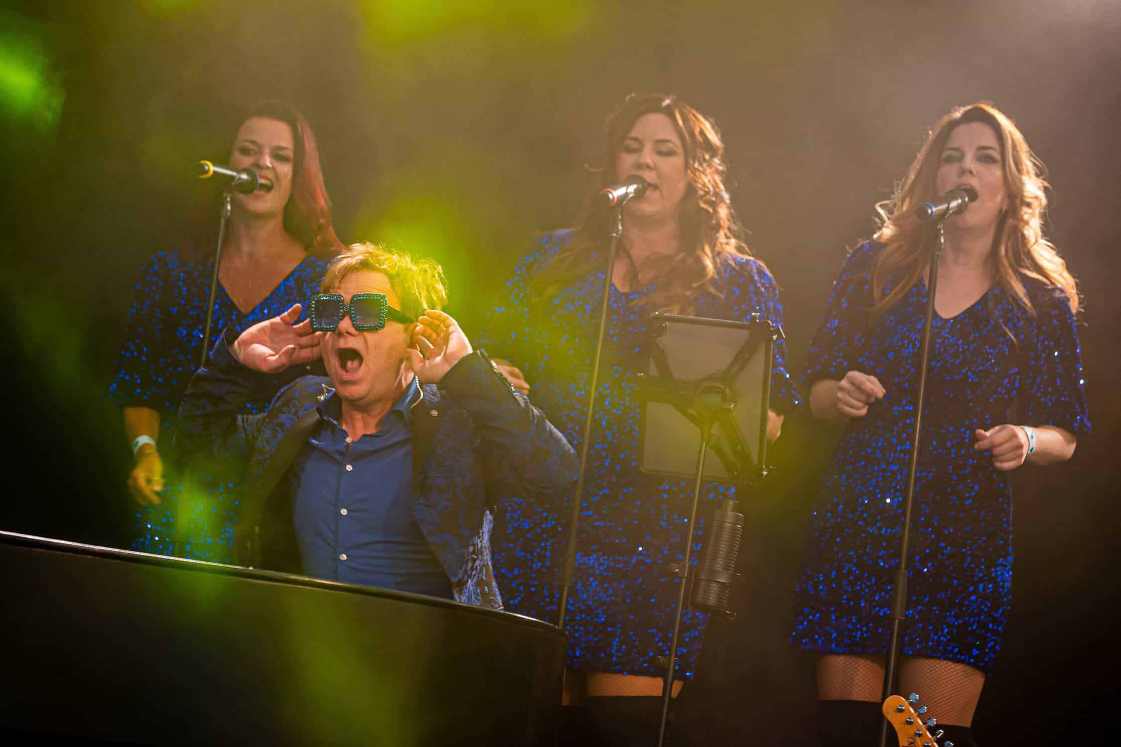 Just Like Elton Met Zangeressen